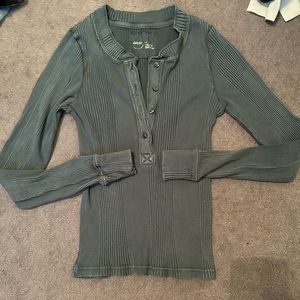 Aerie long sleeve dark reel henley shirt